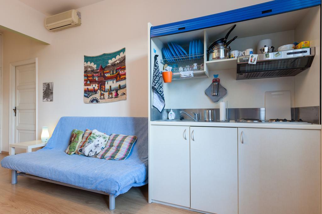 Leonardo - Bh 48 Apartment Napoli Bagian luar foto