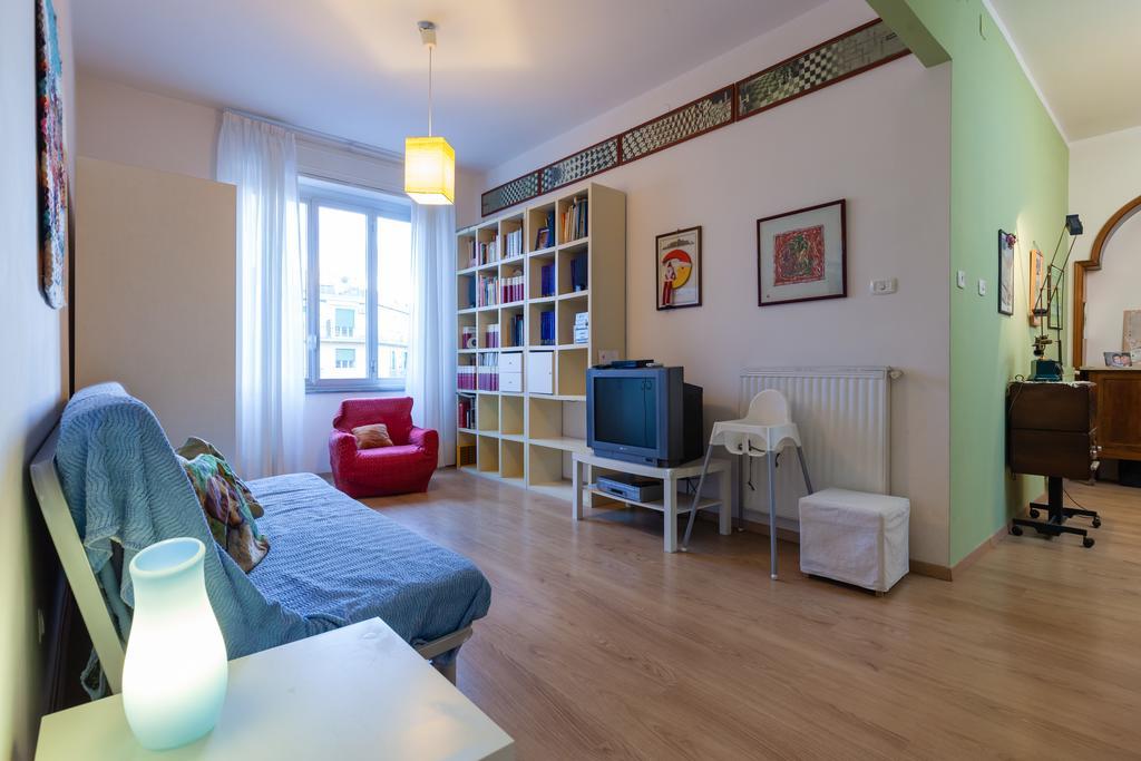 Leonardo - Bh 48 Apartment Napoli Bagian luar foto